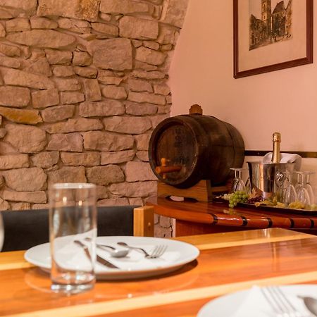 Hotel U Rytire Mělník エクステリア 写真