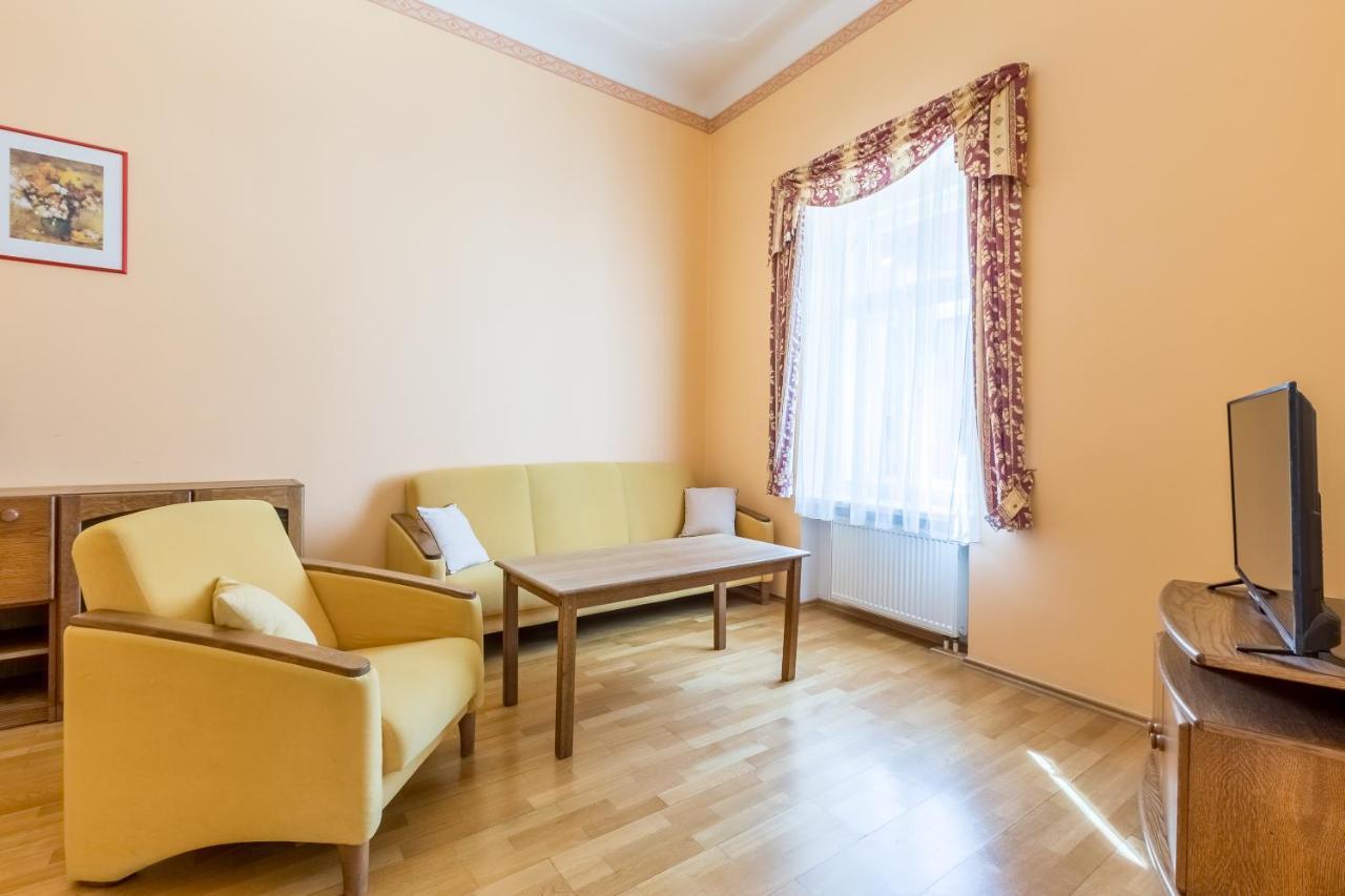 Hotel U Rytire Mělník エクステリア 写真