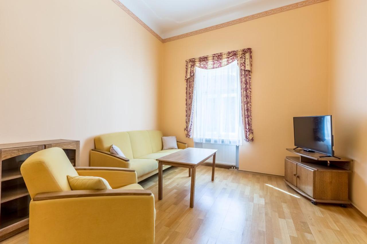 Hotel U Rytire Mělník エクステリア 写真