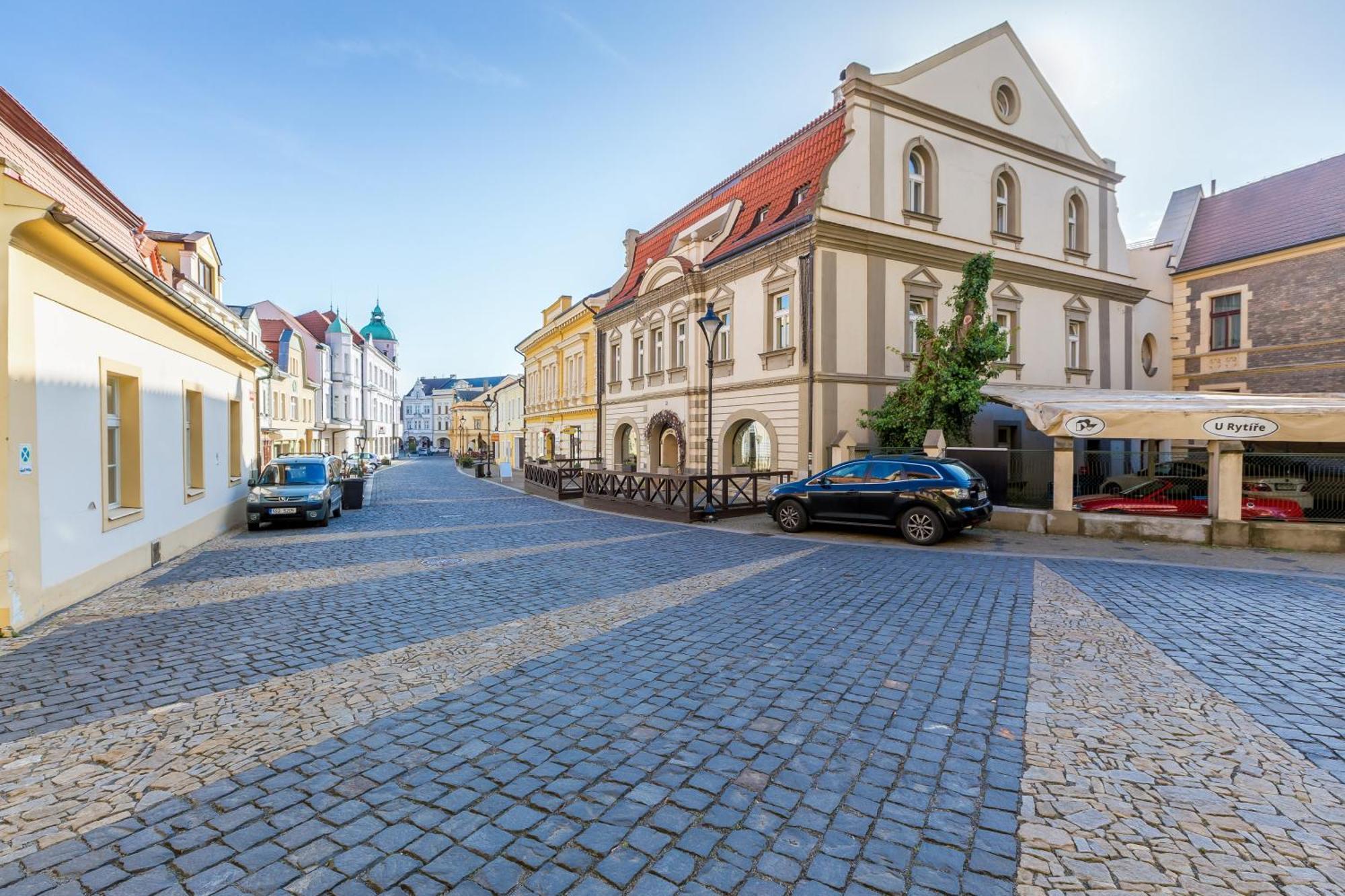 Hotel U Rytire Mělník エクステリア 写真