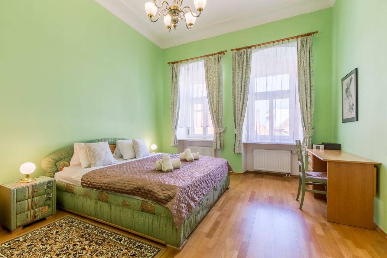 Hotel U Rytire Mělník エクステリア 写真