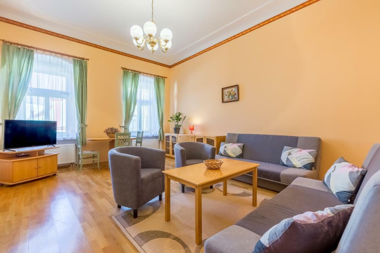 Hotel U Rytire Mělník エクステリア 写真